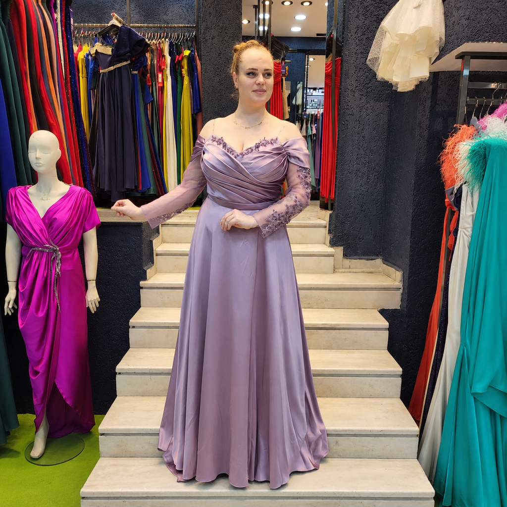 Long purple dress with off-the-shoulder and sheer sleeves in plus size